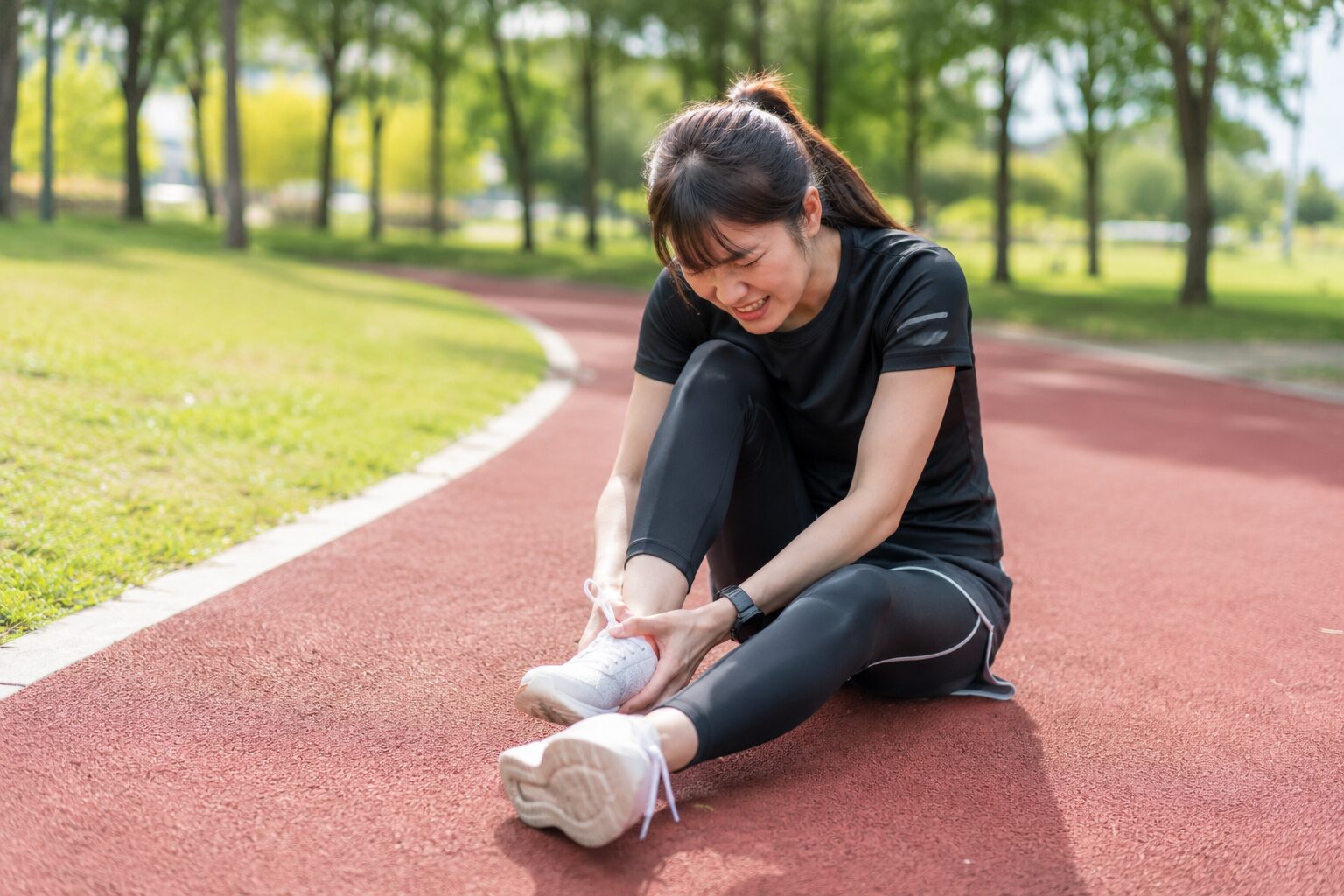 足首の捻挫の種類と症状